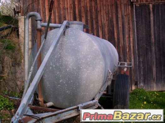 Prodám voznici na vodu (fekál) 5000L – fotografie 1