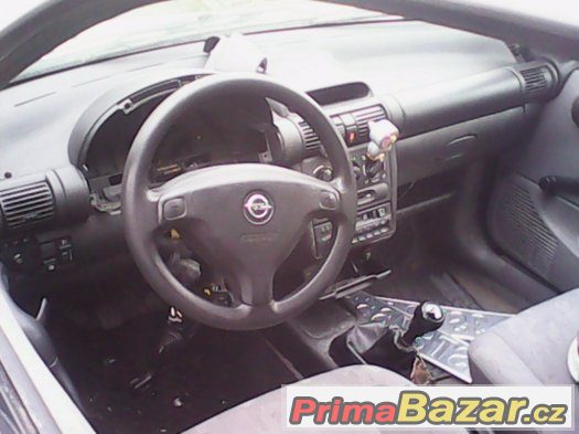 opel corsa b 1.0 12v – fotografie 2