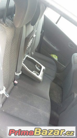 Renault Megane II. 1.5 DCI  74kw  5.dv.   BAZARY NEVOLAT – fotografie 5