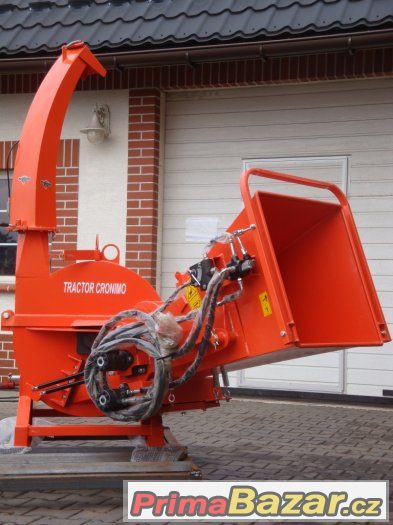 Štěpkovač BX62R s hydraulickým posuvem větví 15 cm, drtič – fotografie 4