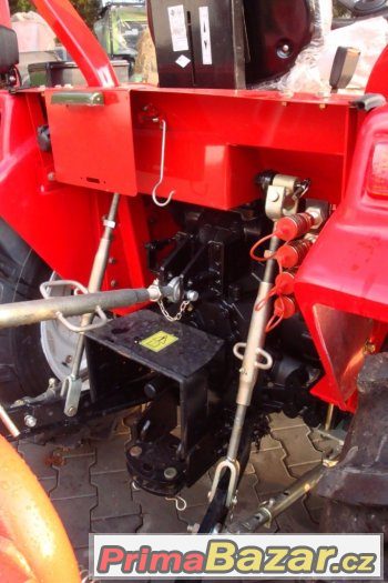 Traktor Dong Feng 404 G2 CRONIMO na SPZ, 40 Hp – fotografie 3