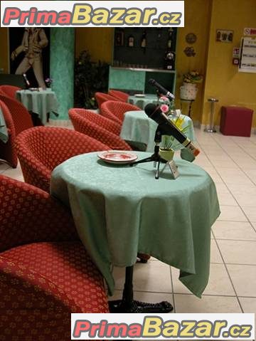 Hostess pro Karaoke&Piano bar v Pescara – fotografie 3