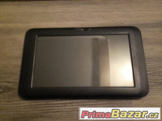 Tablet YARVIK nefunkční +obal zdarma – fotografie 1