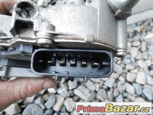 Prodám na Fiat Punto II mechanismus předních stěračů – fotografie 4