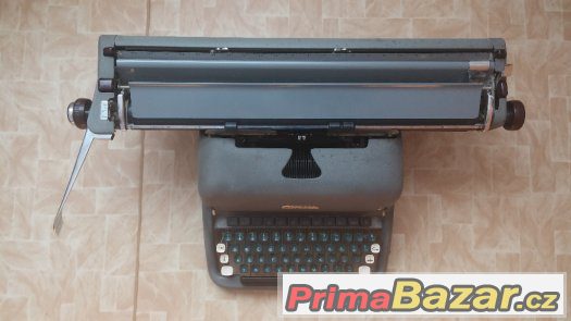 Psací stroj Consul – fotografie 2
