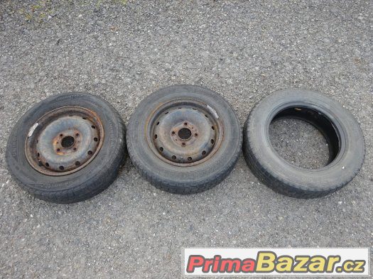 2 kola + 1 pneu - 165/70 R13 - použitá – fotografie 1