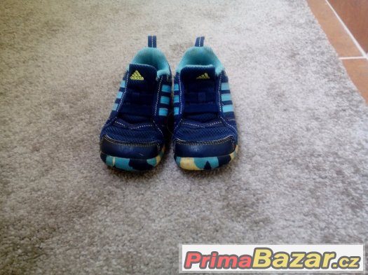 Adidas boty a papucky fare – fotografie 5
