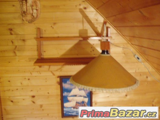 LAMPA OTOČNÁ S POLIČKOU – fotografie 3
