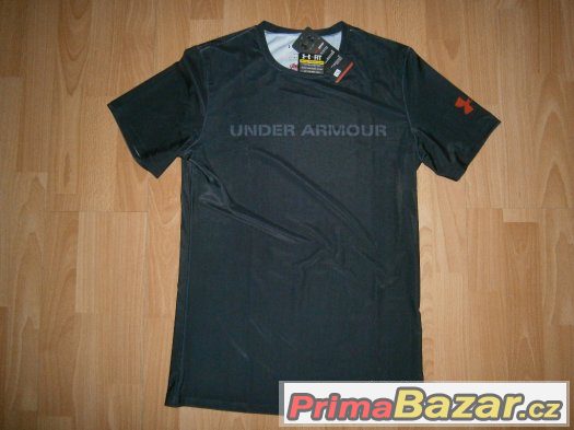 Under Armour nové kompresní triko – fotografie 1