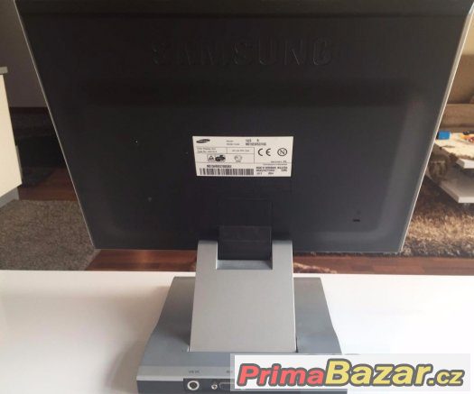 Samsung SyncMaster 152S – fotografie 4