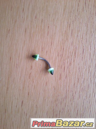 Piercingy do obočí – fotografie 3