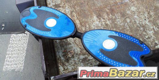 Prodám TREET SURFING DINAMITE (skejt/skate pro mimozemšťany) – fotografie 1