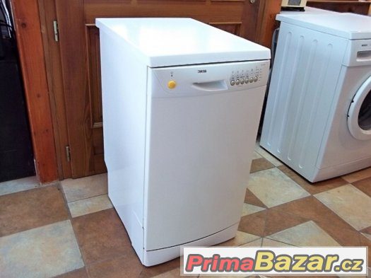 Myčka nádobí ZANUSSI – fotografie 1