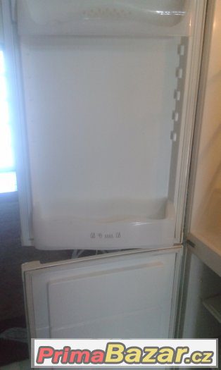 lednice z mrazákem Zanussi A – fotografie 4