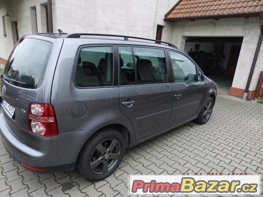 Volkswagen Touran 1.9TDI Dig.klima Serviska, Navigace – fotografie 3