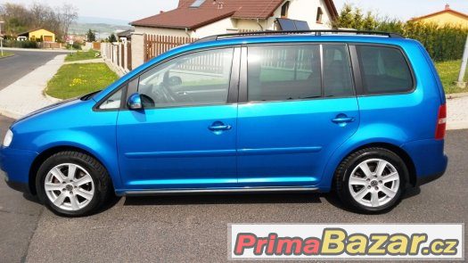 VW Touran 1.6 FSi - 85kW DSG,7 míst,záruka na km, webasto – fotografie 5