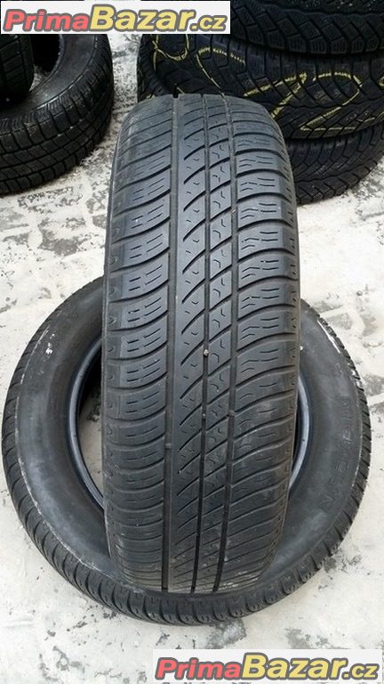 2x pneu Michelin 175/65 r15 84T