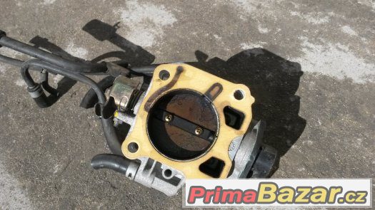 prodam Klapku z motoru f20z1 honda accord 5g – fotografie 3