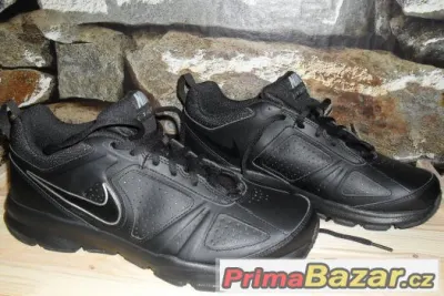 Obuv NIKE vel.42
