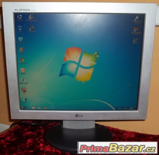 LG flatron 17" monitor LCD – fotografie 1