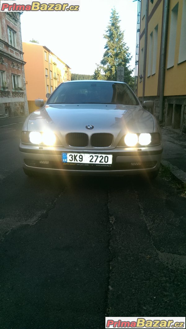 zdravim prodam auto. – fotografie 2