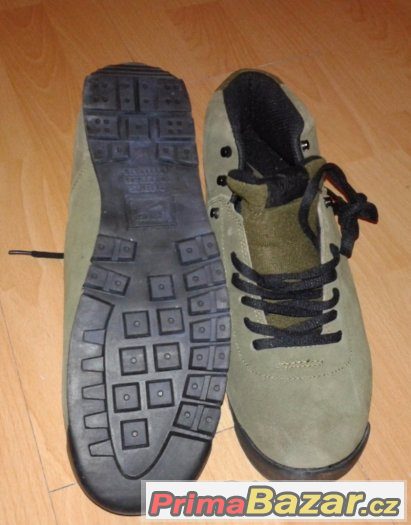 outdoorové boty Nike kotníkové vel. 44 EU – fotografie 3