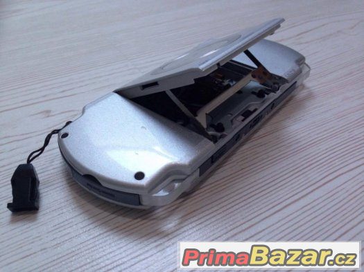 Sony PlayStation Portable 3004 – fotografie 4