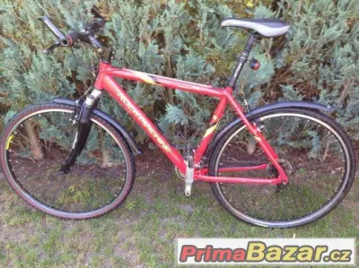 Trekerské kolo ROCKMACHINE CROSSRIDE 750