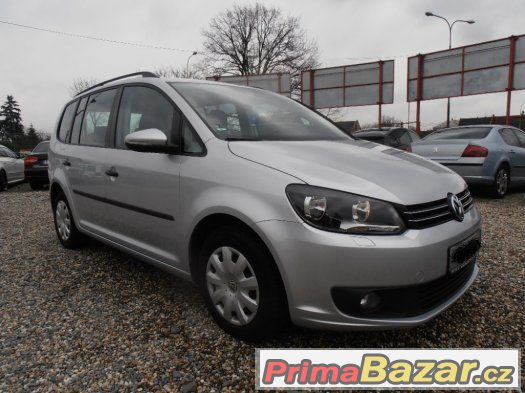 VW Touran 1.6 TDI/CR/105 Ps,pěkná výbava,SERVISKA,model.2013 – fotografie 2