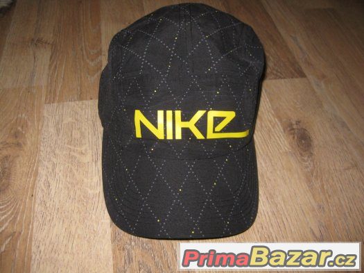 kšiltovka NIKE – fotografie 1