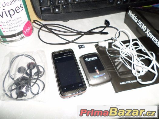 ▼Nokia 5530▼ s bohatým příslušenstvím▼ – fotografie 5