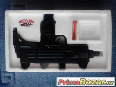 Airsoft Uzi automat