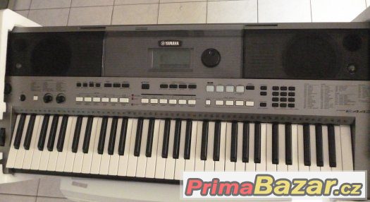Klávesy Yamaha PSR E443(Zár. 21.3.18) – fotografie 3