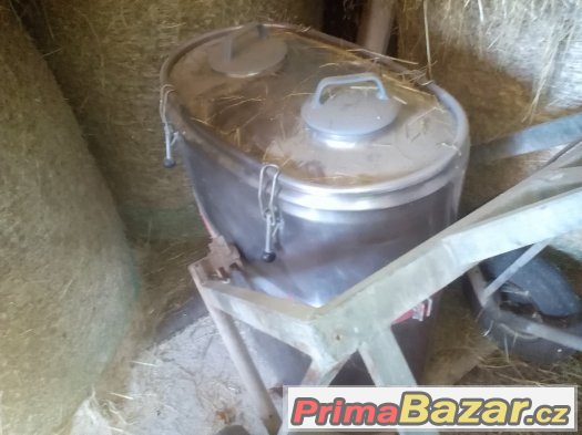 Prodám nadrž,tank,přepravnik na mléko 260L – fotografie 2