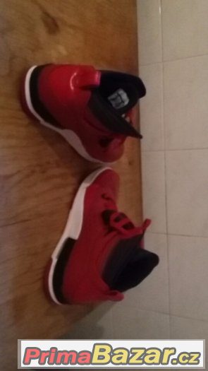 Jordan Flight 97 gym red/white-black – fotografie 3