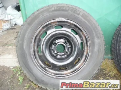 Citroën / Peugeot zimní 195 65 15 vč. plechových disků