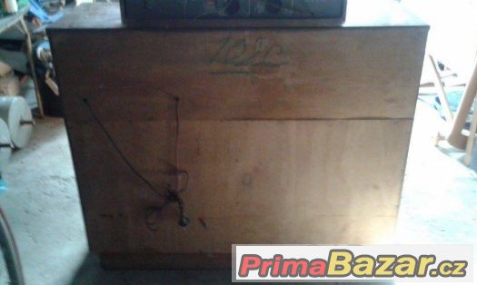 Starý gramofon – fotografie 2