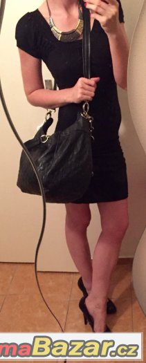Krasna cerna sexy kabelka i jako crossbody – fotografie 4