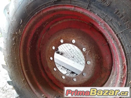 Prodam kolo - gumu pneumatiku 16,9 30 zetor – fotografie 1