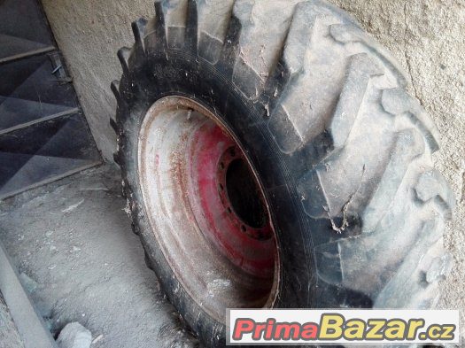 Prodam kolo - gumu pneumatiku 16,9 30 zetor – fotografie 3