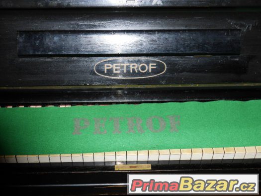 Pianino, piano zn.: Petrof – fotografie 4