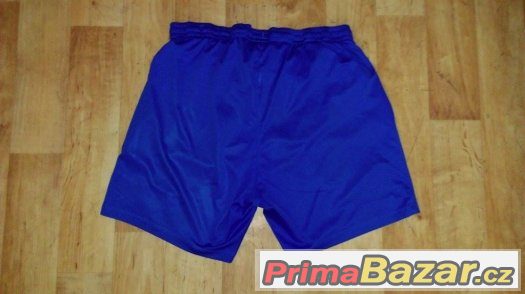 Krásné UMBRO kraťase – fotografie 2