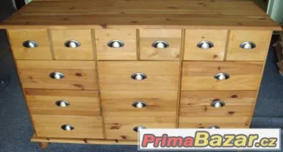 Komoda se šuplaty z borovice  - celomasiv