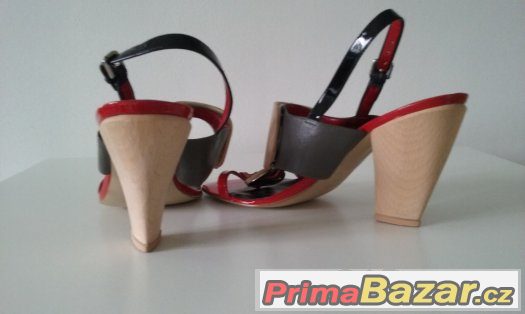 Luxusní barevné sandály zn. NINEWEST – fotografie 3