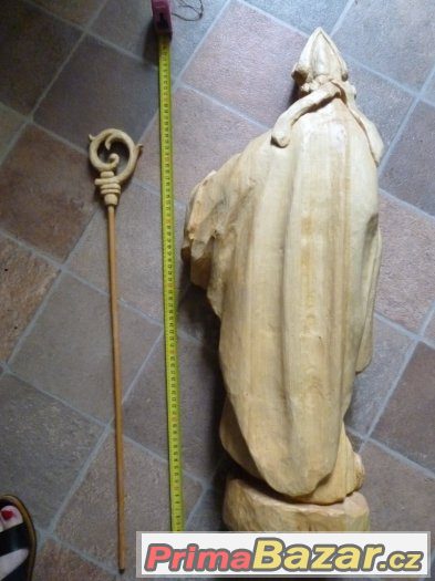 Svatý Urban, patron vinic, vína... Dřevěná socha – fotografie 3