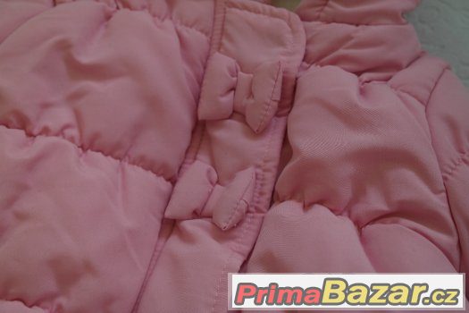 ÚŽASNÁ TEPLOUNKÁ ZIMNÍ BUNDA C&A - VEL. 68 - 2-4 MĚS – fotografie 2