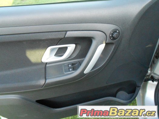 Prodám hezkou Škodu FABIA 1,4, 16V, 63 KW, – fotografie 4
