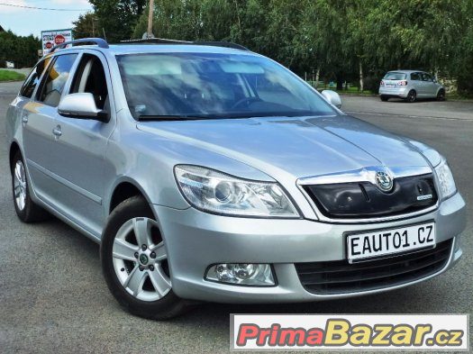 ŠKODA OCTAVIA COMBI TDI 77kW NAVI MULTIFUNKČNÍ VOLANT HF+BT – fotografie 3