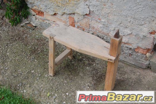 Dřevěná koza s babkou. – fotografie 2
