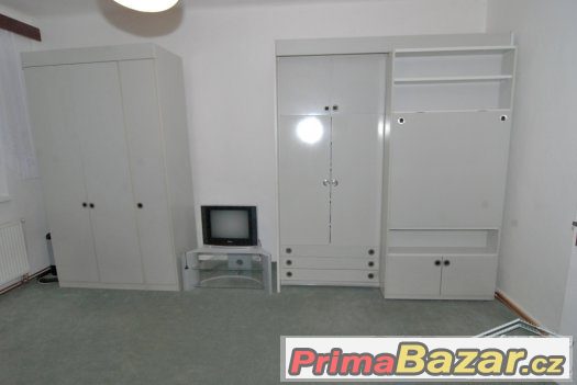 Pronájem Byt 1+1, Nový Jičín, Hřbitovní – fotografie 4